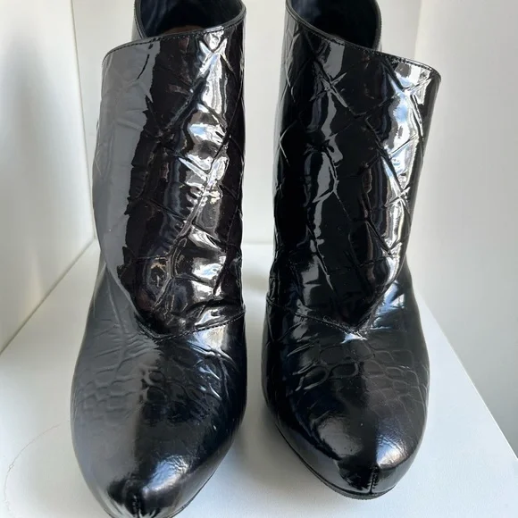 Louis Vuitton Ancle Boots - Picture 4 of 9